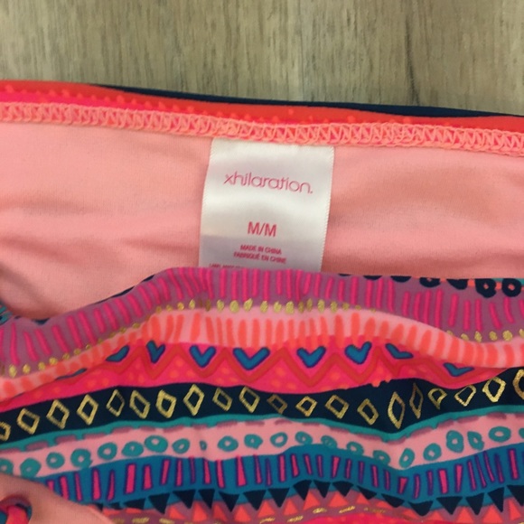 Bikini - Picture 2 of 3